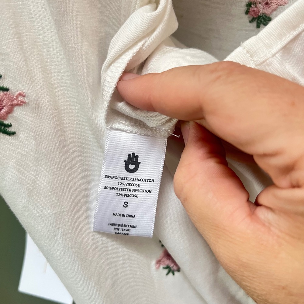 Spiritual Gangster Perfect Lounge Romper White Floral Embroidered Small NWT - Picture 7 of 7